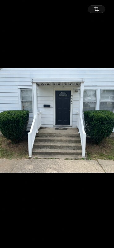 932 Headley St, Zanesville, OH 43701