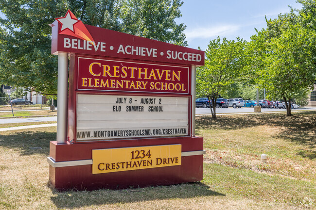 Cresthaven Elementary School 3