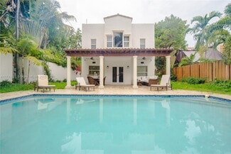 3514 Crystal Ct, Miami, FL 33133