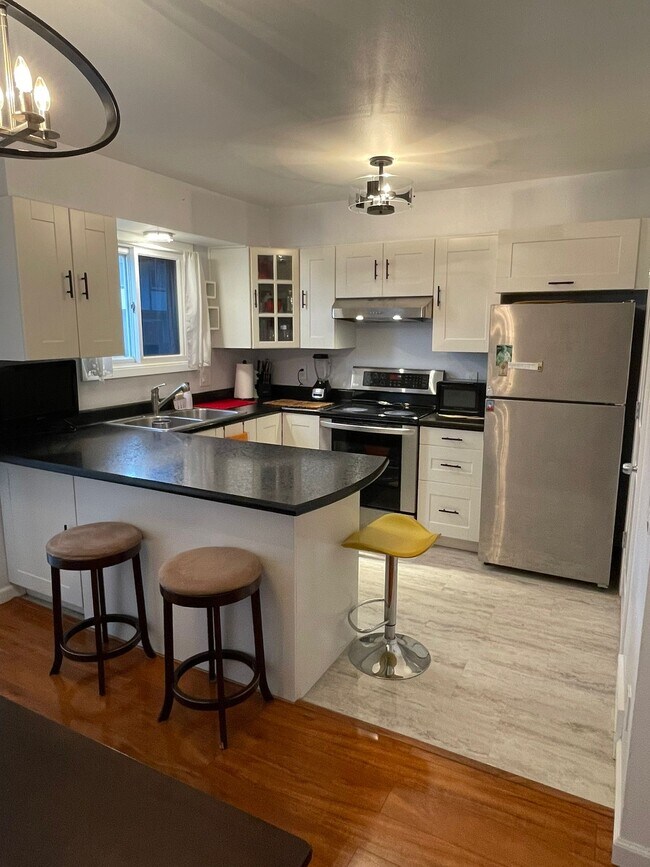 54 N Walbridge Ave, Madison, WI 53714