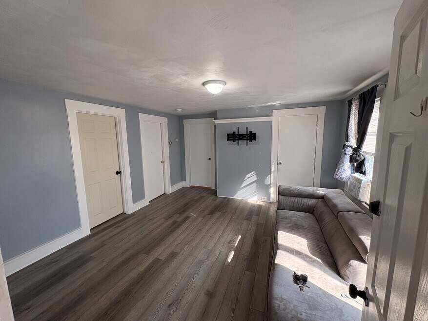 10 Morton St unit 1, Taunton, MA 02780 - photo 1