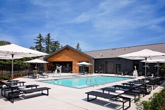 7900 SE Luther Rd, Portland, OR 97206