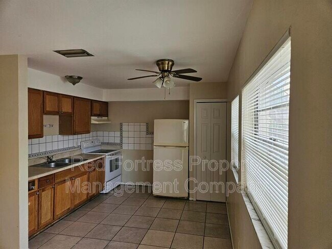 2510 Central Ave unit 2, Fort Myers, FL 33901 - photo 5
