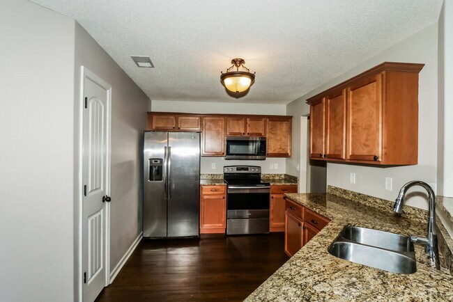 9470 Eckley Place, Cordova, TN 38018 - photo 7