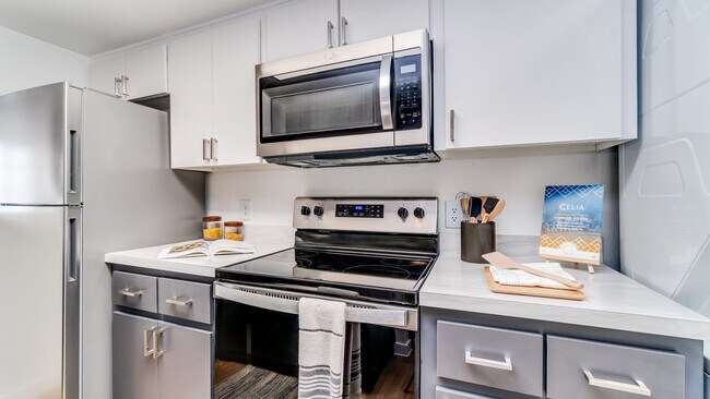 Celia, Phoenix, AZ 85032 - photo 3