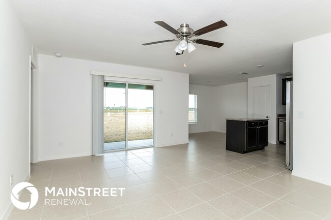 1724 Canaan Lp, Dundee, FL 33838 - photo 4