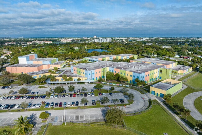 Bak Middle School of the Arts is a highly rated public school.