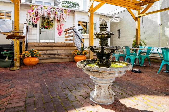 Stop and grab a treat and a break from the sun in the Libbie and Grove district on a hot day.