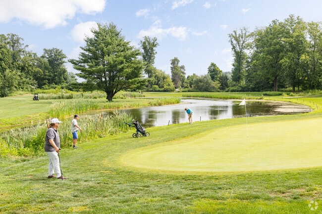 Green Acres Golf Club is in the heart of Kingston and offers a pristine course.