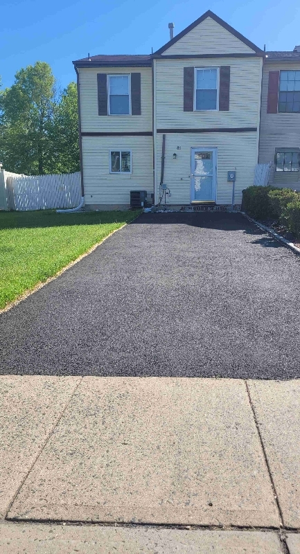 81 Redbud Rd, Piscataway, NJ 08854