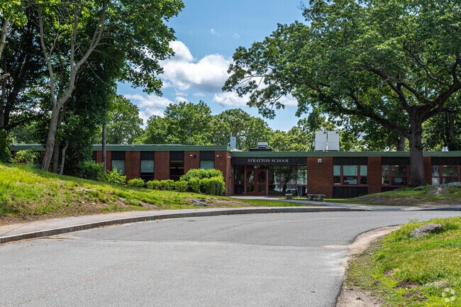 M. Norcross Stratton Elementary School entrance in Arlington.