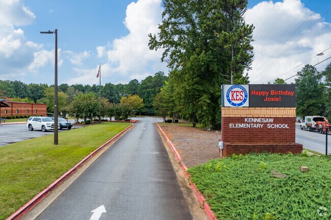 Kennesaw Elementary School has an overall grade of A- on Niche.