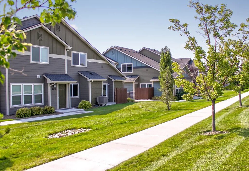 Cantabria Townhomes 12167 W Overland Rd, Boise, ID