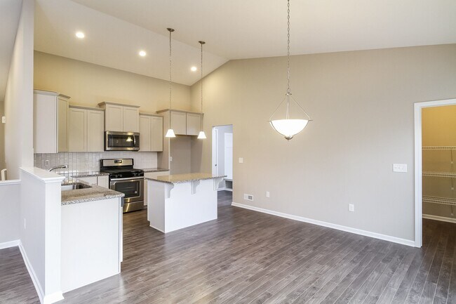 5975 Copperleaf Trail unit 36494535, Portage, MI 49024 - photo 4