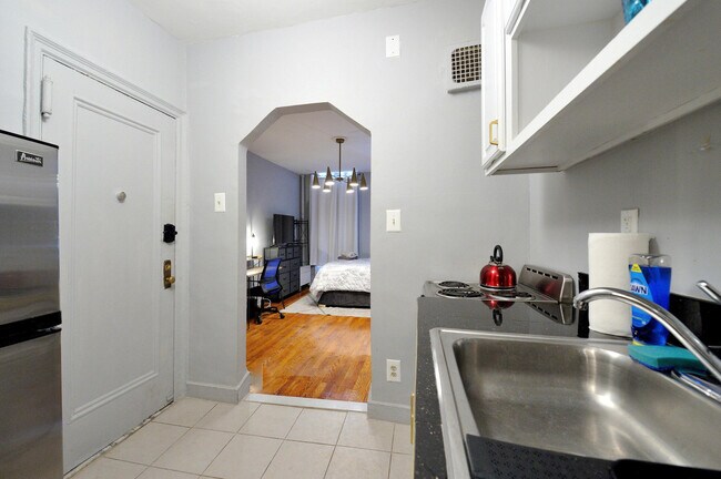 410 E 92nd St unit FL3-ID1039011P, New York, NY 10128 - photo 6
