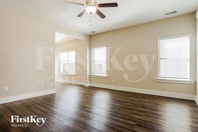 2766 Village Place, Birmingham, AL 35211 - photo 5