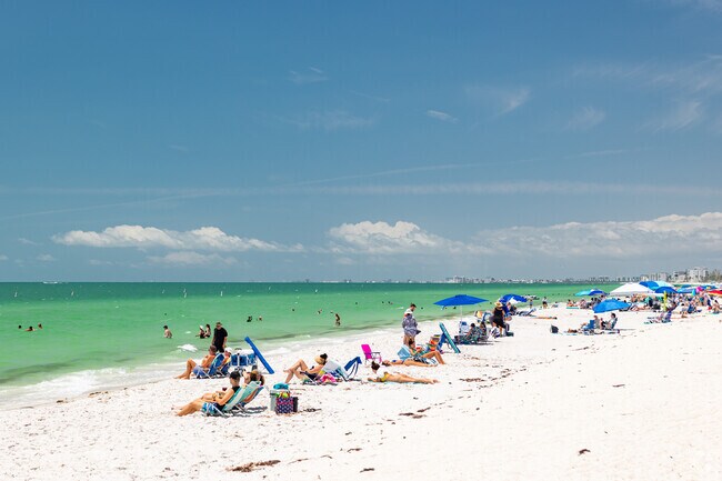 Wildcat Run residents enjoy the shelling and peaceful waters of Bonita and Barefoot Beach.
