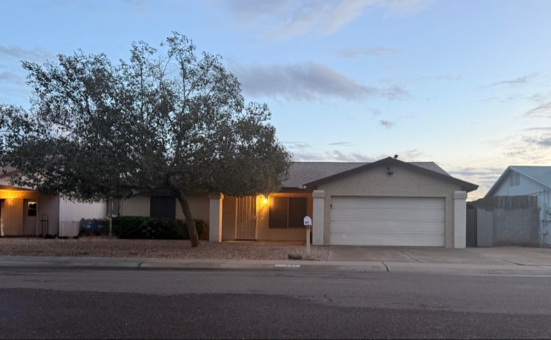 807 W Palomino Dr, Chandler, AZ 85225 - photo 1