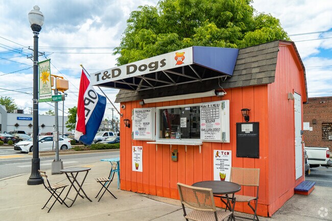 T&D Dogs is a corner stand that features hot dogs and brings the summer charm in Arbutus.