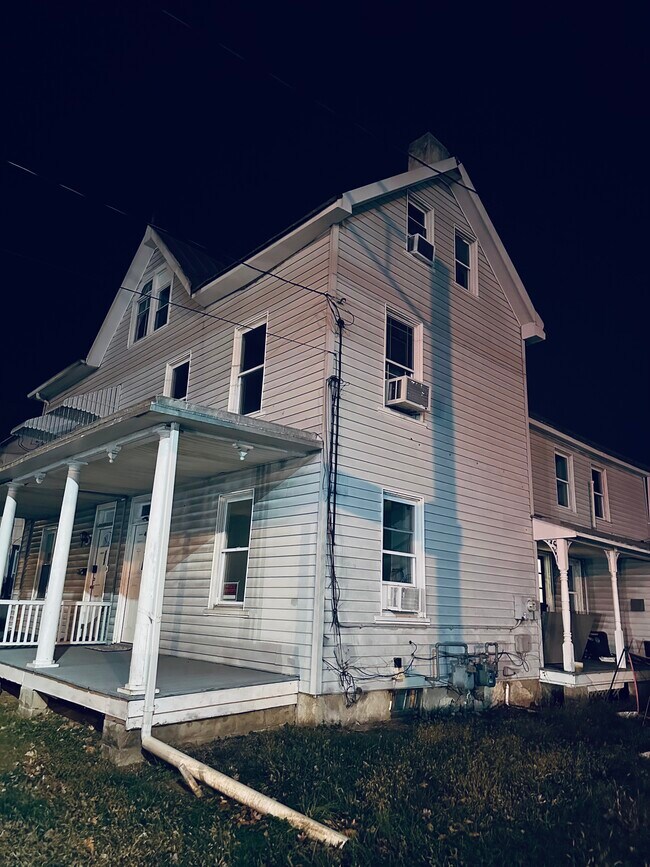 312 North St, Elkton, MD 21921