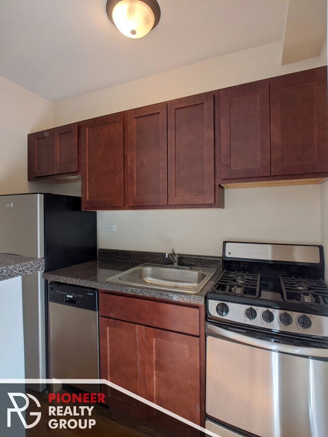 812 W Diversey Pkwy unit 818-X, Chicago, IL 60614 - photo 6
