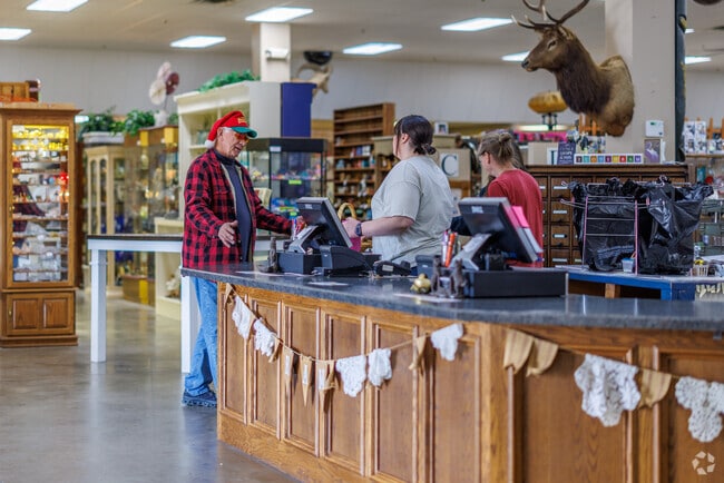 Oakland Heights is minutes from Northpark Mall and Rangeline retail.