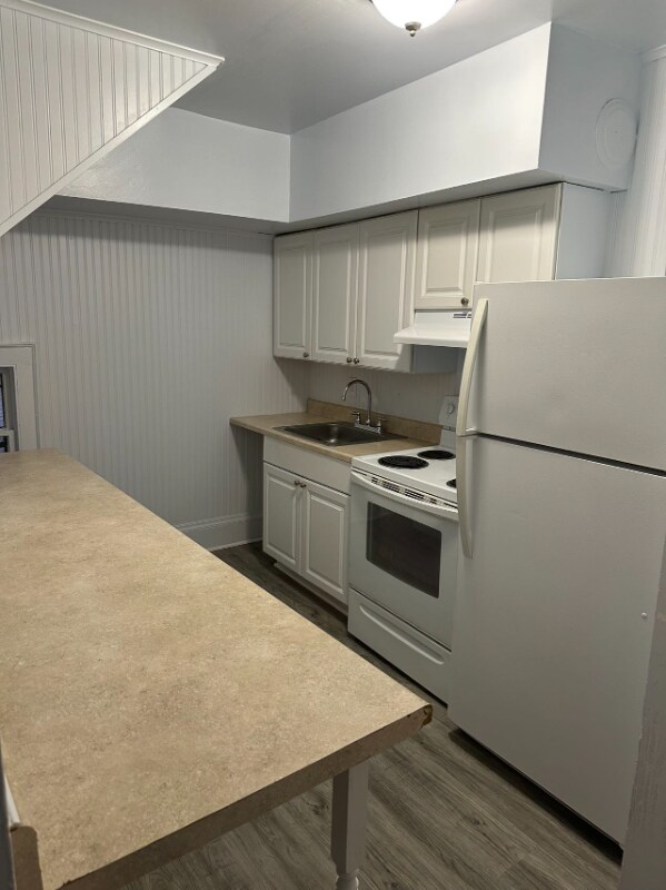 903 Sheridan Ave N unit Upper Unit, Minneapolis, MN 55411 - photo 3