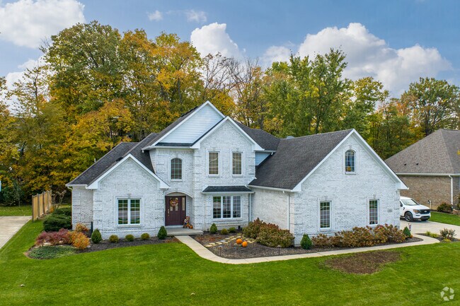 Communities of new traditional style homes have sprung up around Downtown Plainfield.