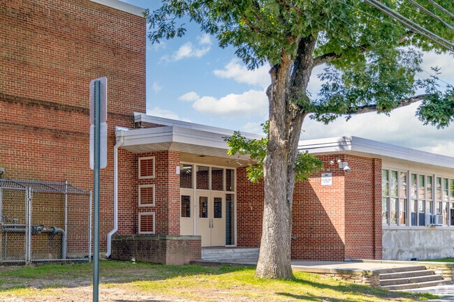 Oak View School gained recognition for having a successful athletic program.