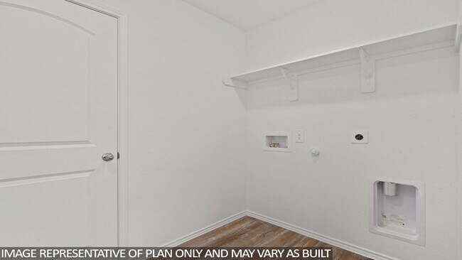 205 Blanco Ln unit 36200303, Dayton, TX 77535 - photo 4