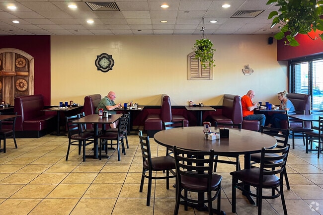 Joanna`s Family restaurant is offering home style dishes to Sunnybrook Acres.