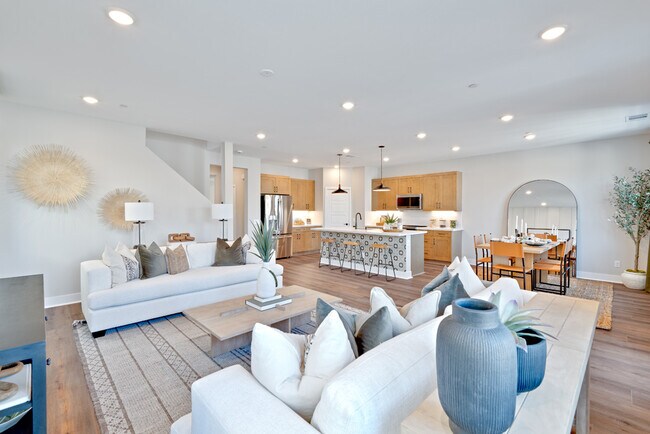 100 Gray Pine Way, Piru, CA 93040 - photo 5