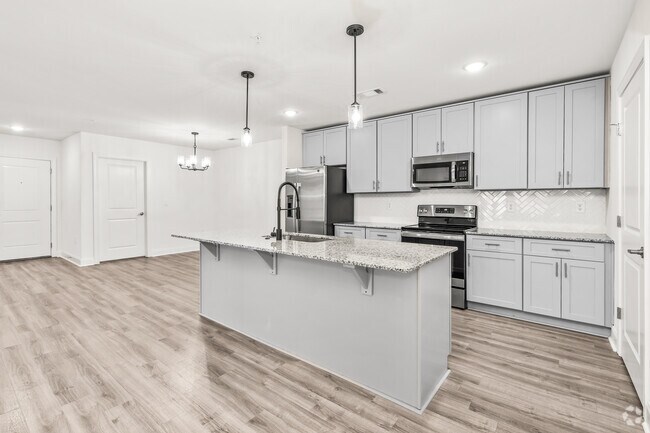 Legend at Pine Forest, Pensacola, FL 32534 - photo 2