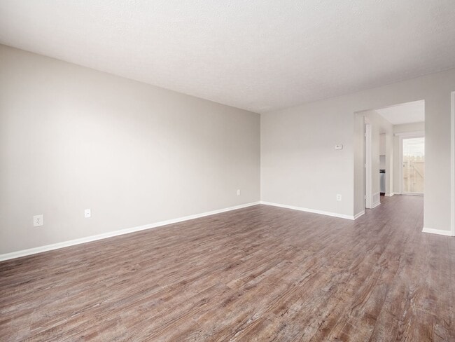 7754 Deercrest Ct unit 7754 Deercrest Ct, Dublin, OH 43016 - photo 2