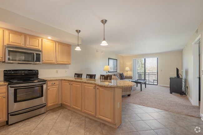 Towers at Greenville, Wilmington, DE 19807 - photo 4