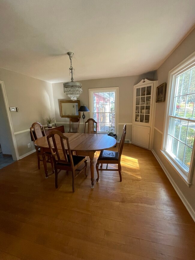 2361 E Ridge Rd, Beloit, WI 53511 - photo 4