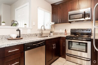 1701 Marshall Rd, Vacaville, CA 95687