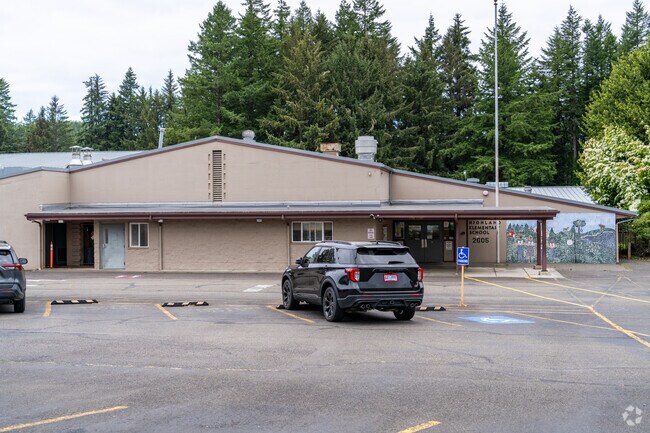 Highland Elementary School is located in Reedsport, a town on the Oregon coast.