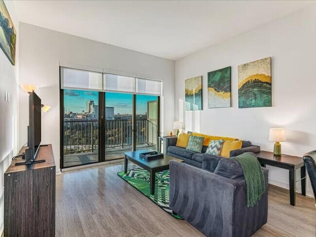 2121 Holcombe Blvd unit ID1359141P, Houston, TX 77030 - photo 4