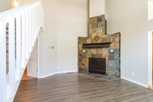 503 Clover Rd, Moore, OK 73160 - photo 4