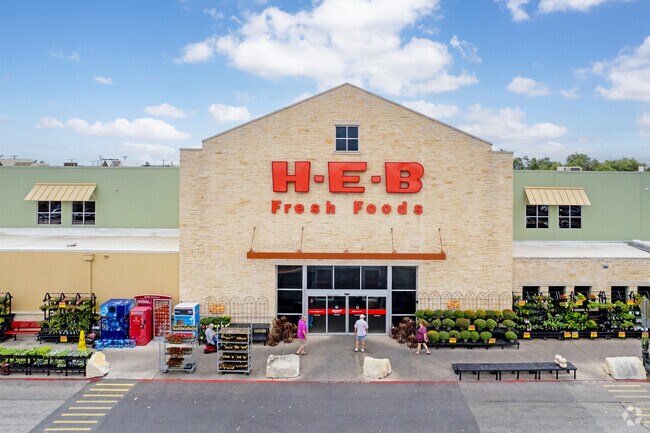 Shop H.E.B. for grocery needs in River Bend, TX.