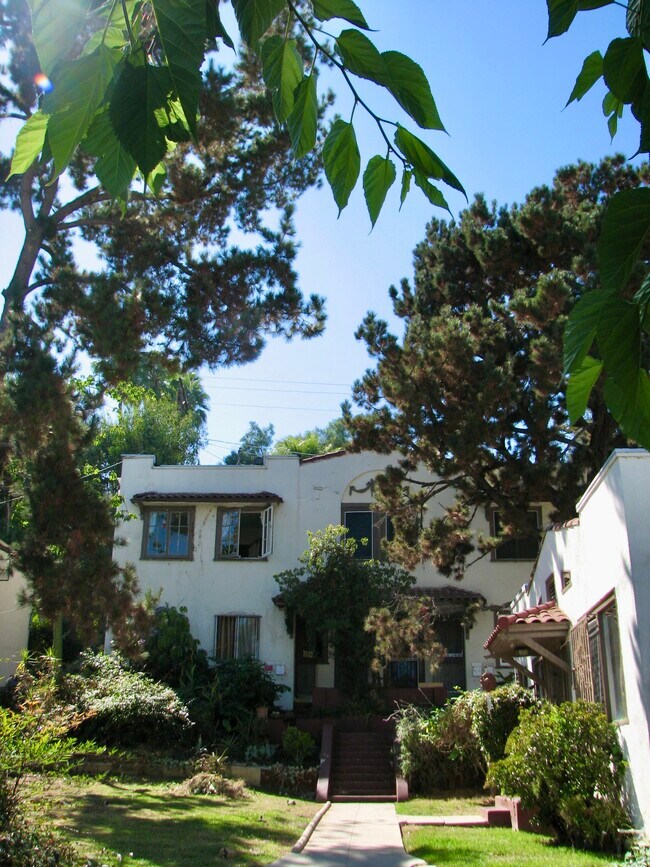 2003 3/4 Argyle Ave unit 3 34, Los Angeles, CA 90068 - photo 3