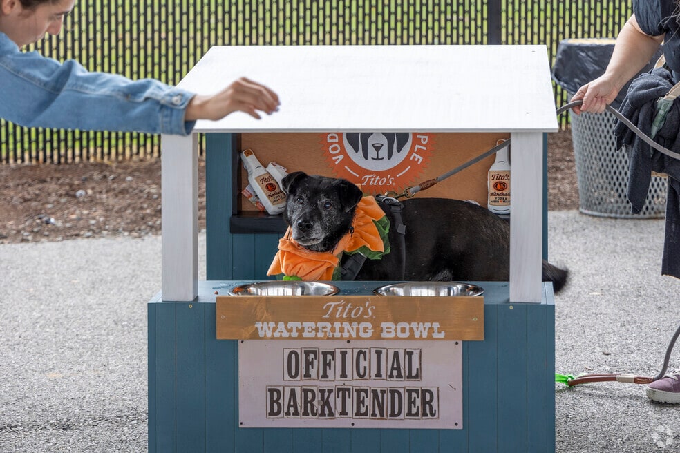 Neighborhood_LibertySqaure529782_V2_111623