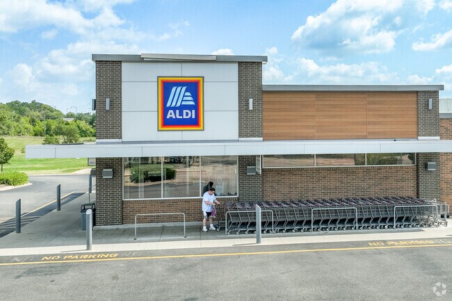 Aldi in One By One is a great place for families to shop for deals.