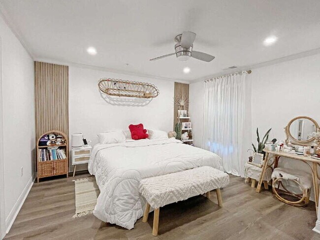 429 Montgomery St unit A, Savannah, GA 31401 - photo 6