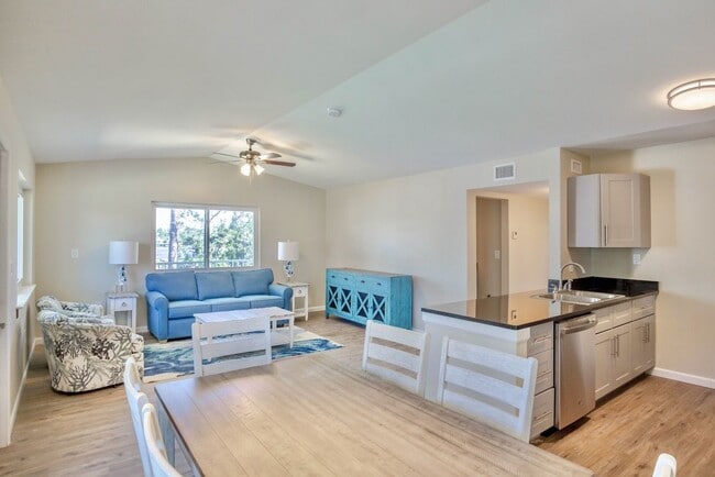 Magnolia Cove Apartments and Marina, Panama City, FL 32401 - photo 3