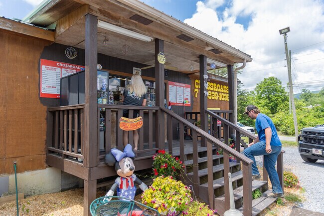 Cross Roads restaurant is one of the other restaurants near Kensington.