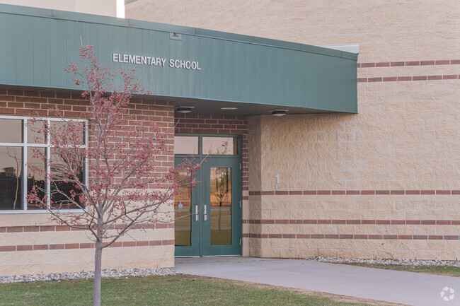 Woodland Elementary School offer a variety of programs that challenge children.