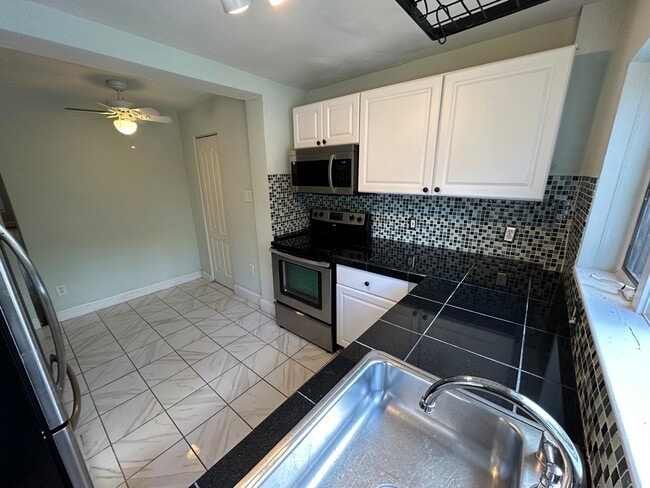 2250 Cathedral Ave NW unit 1, Washington, DC 20008 - photo 5