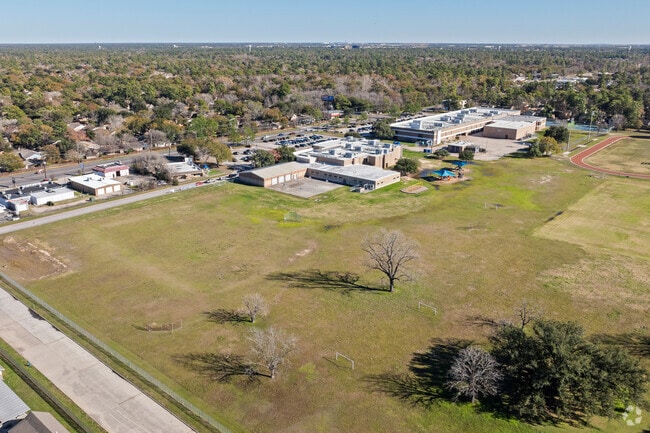 Discover Benfer Elementary School's essence through varying visual angles.